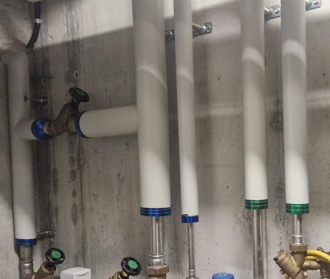 Conduite d'eau principale d'un immeuble avant la pose du système anti-calcaire Vulcan